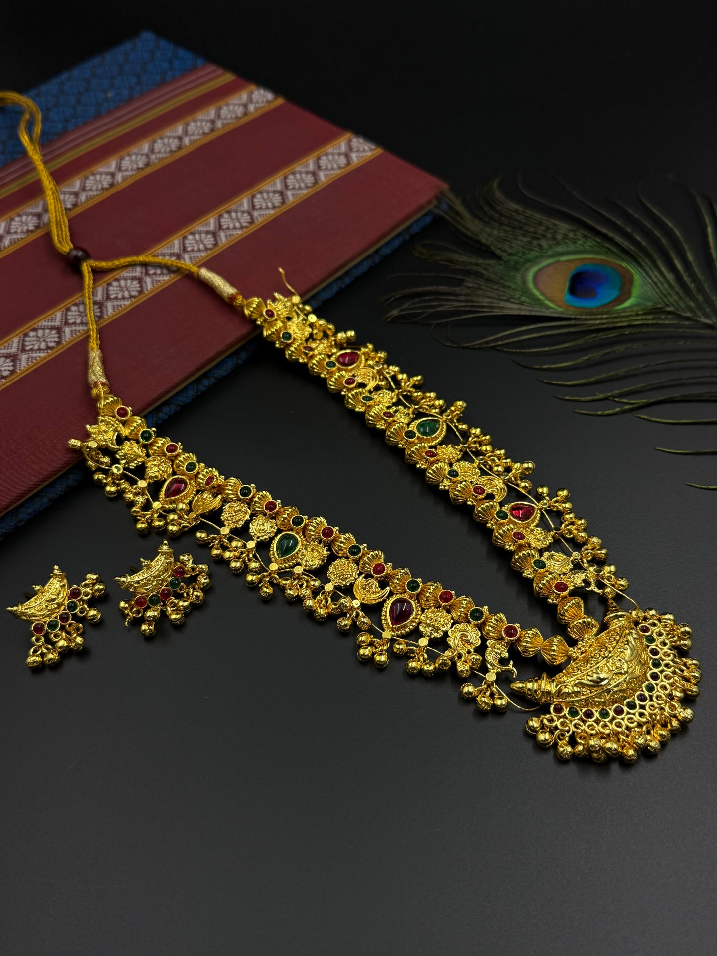 CHANDRAKALA KOLHAPURI SAAJ - SHORT