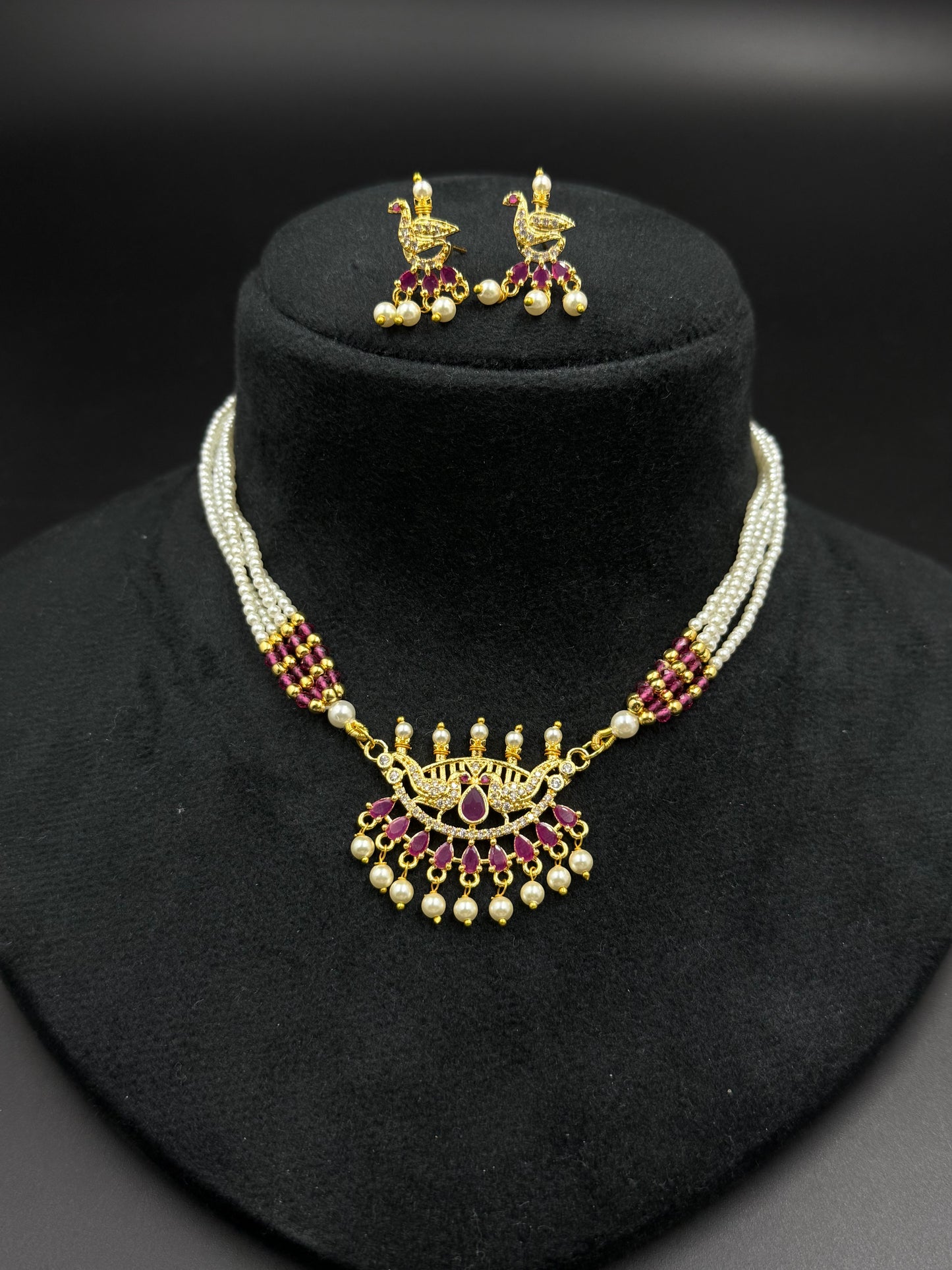 Pihu Short Tanmani Necklace set