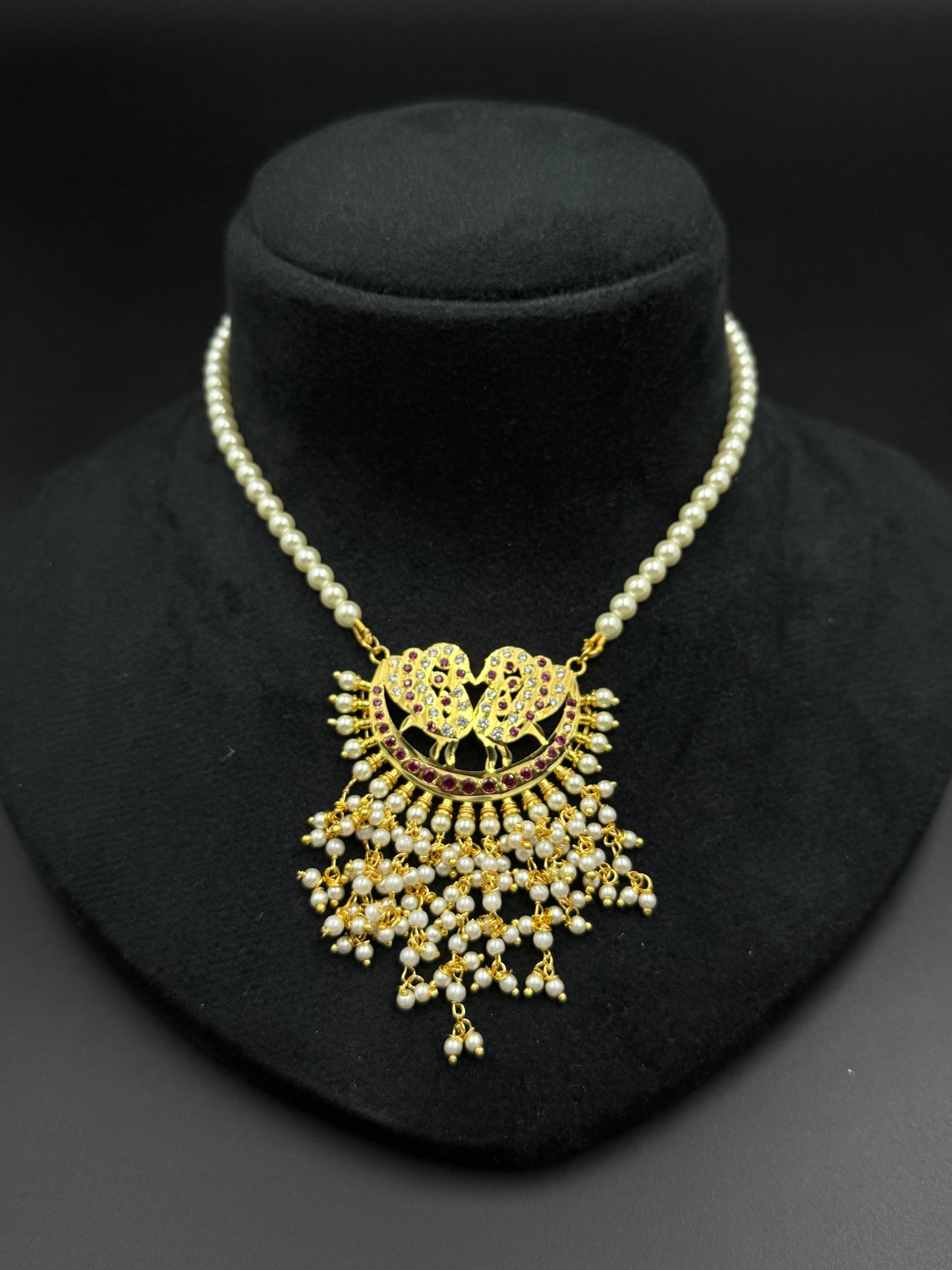 Suvarna Short Tanmani necklace
