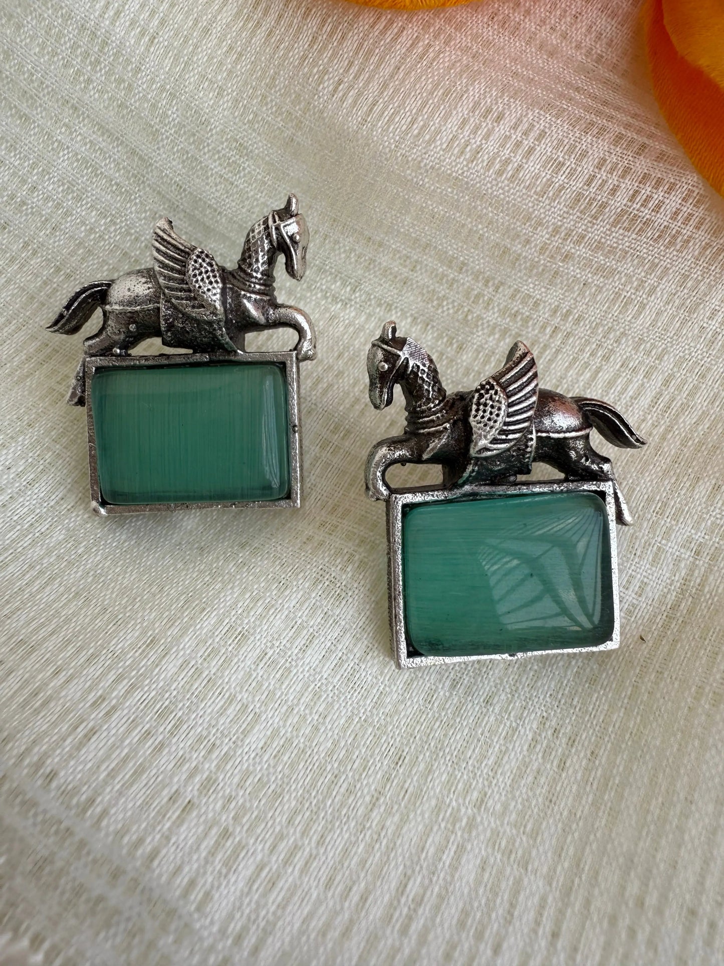 Ashwa Green studs KH