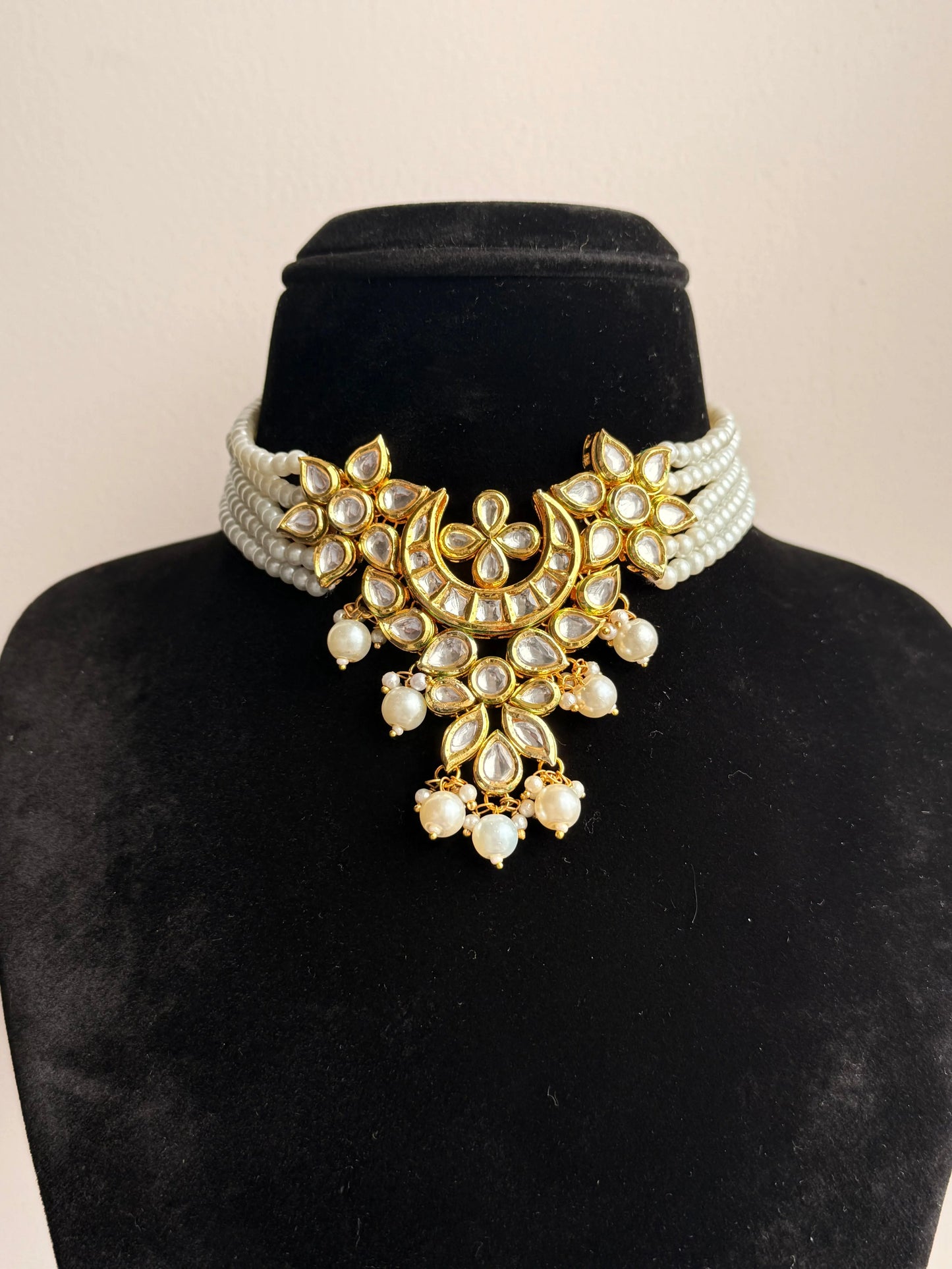 Sitara Pearl and Kundan choker set KH