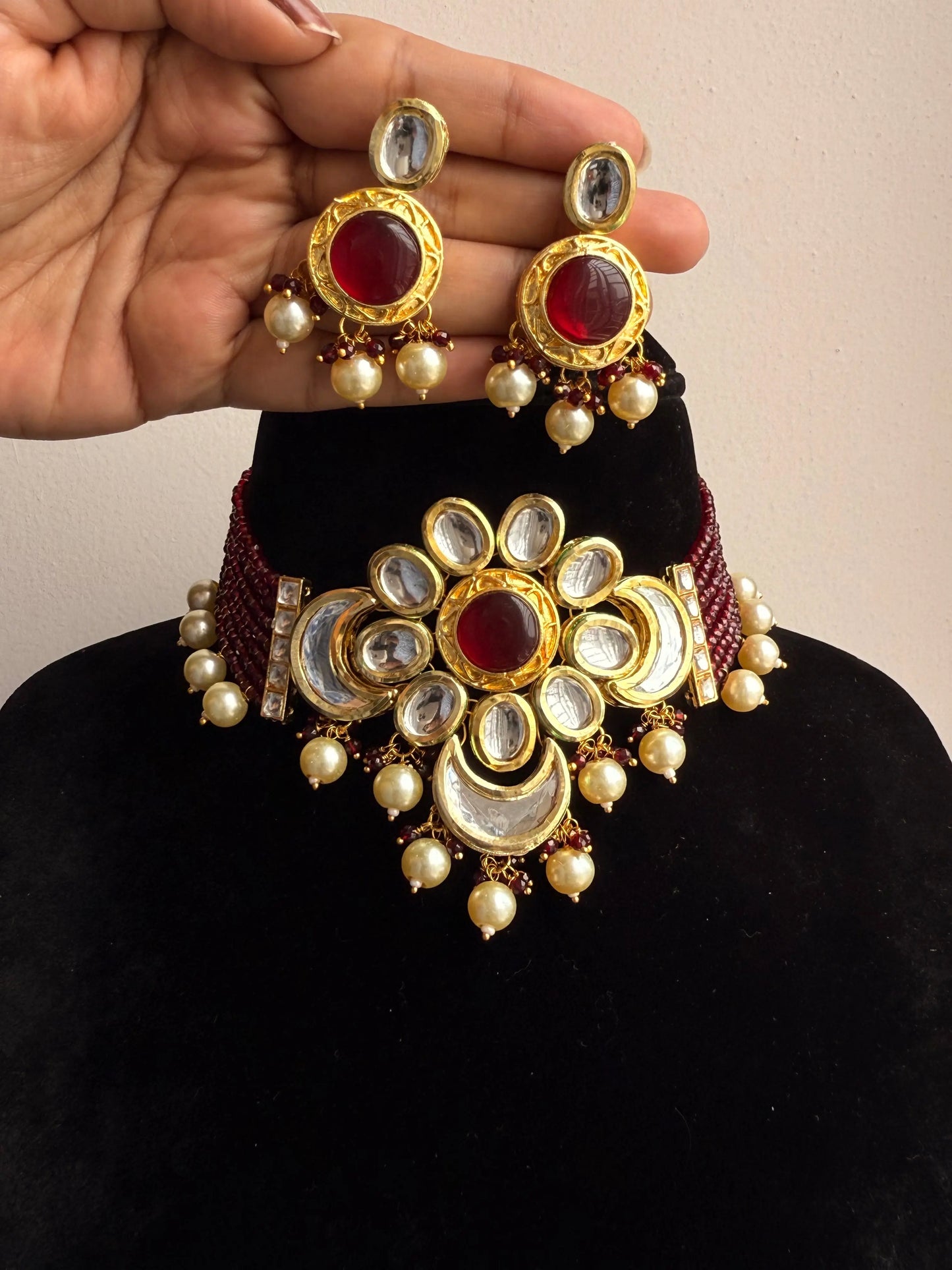 Alka Maroon Kundan necklace set - The Ornate Gleam Jewellery