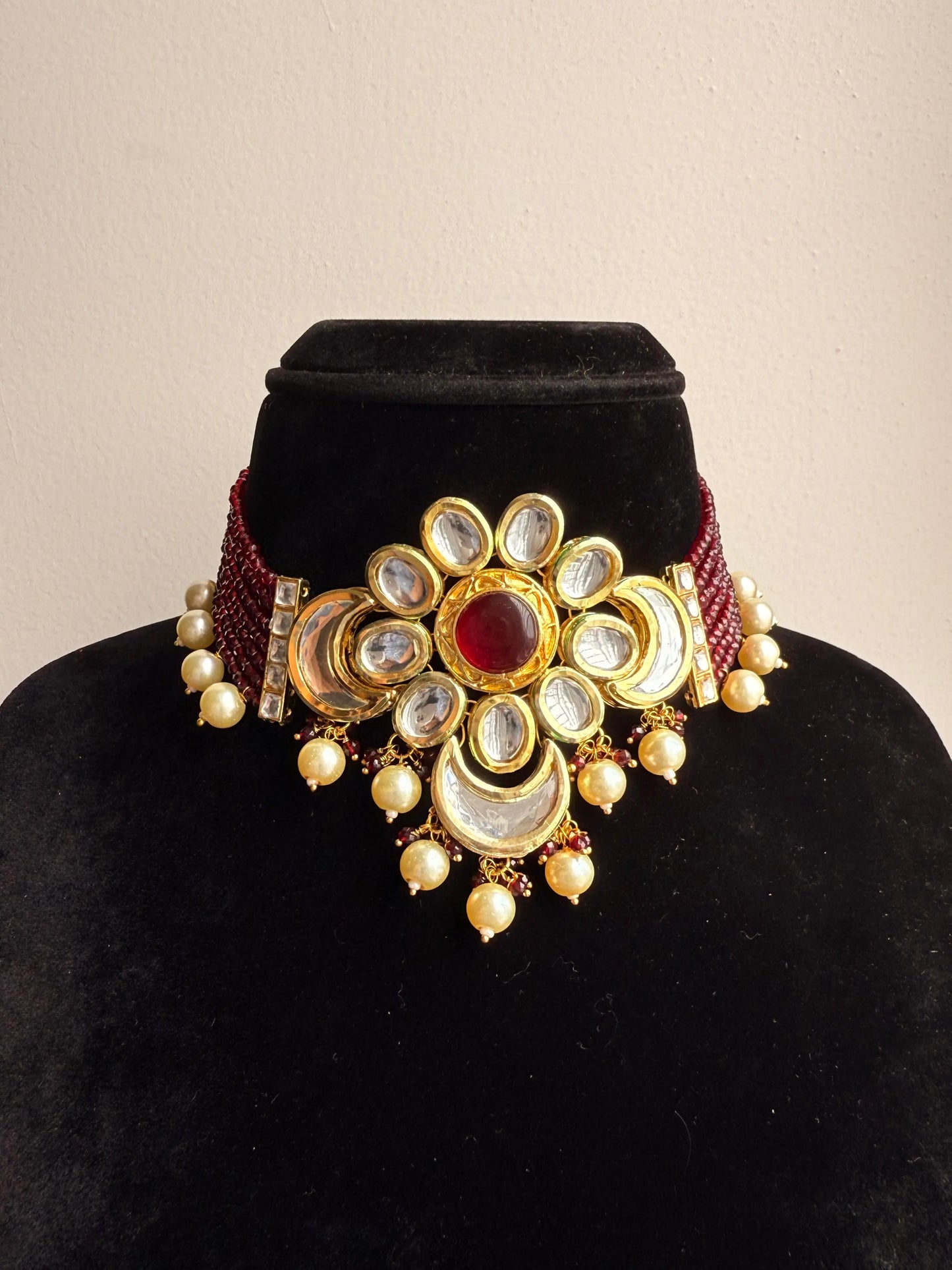 Alka Maroon Kundan necklace set - The Ornate Gleam Jewellery