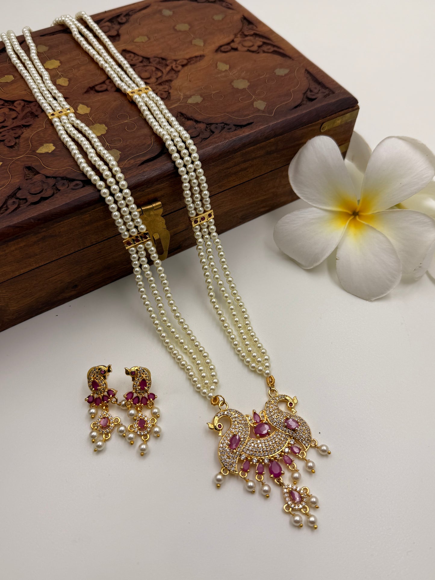 Mayura Long Tanmani Necklace set