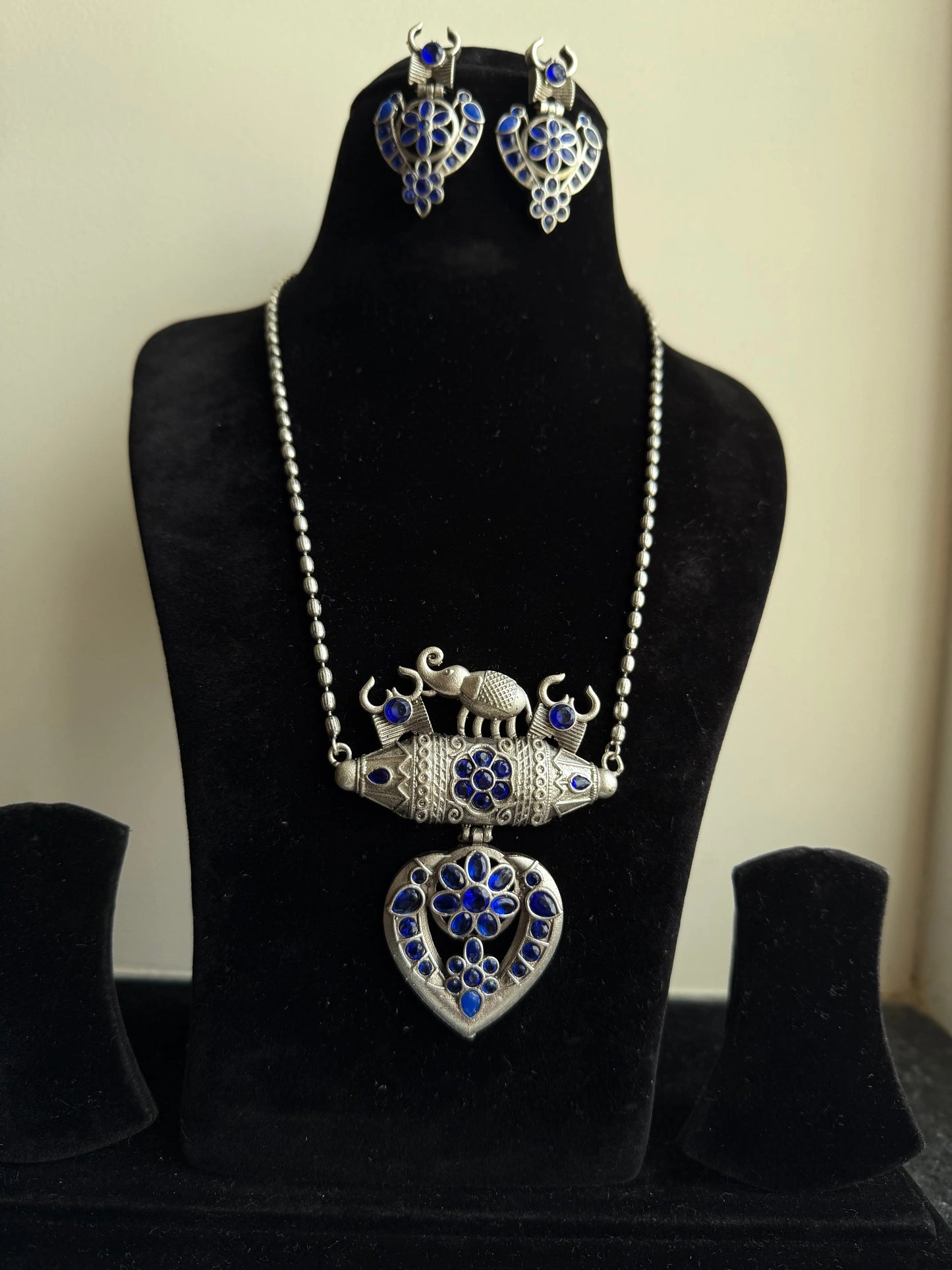 Blue Oxidized necklace set KH