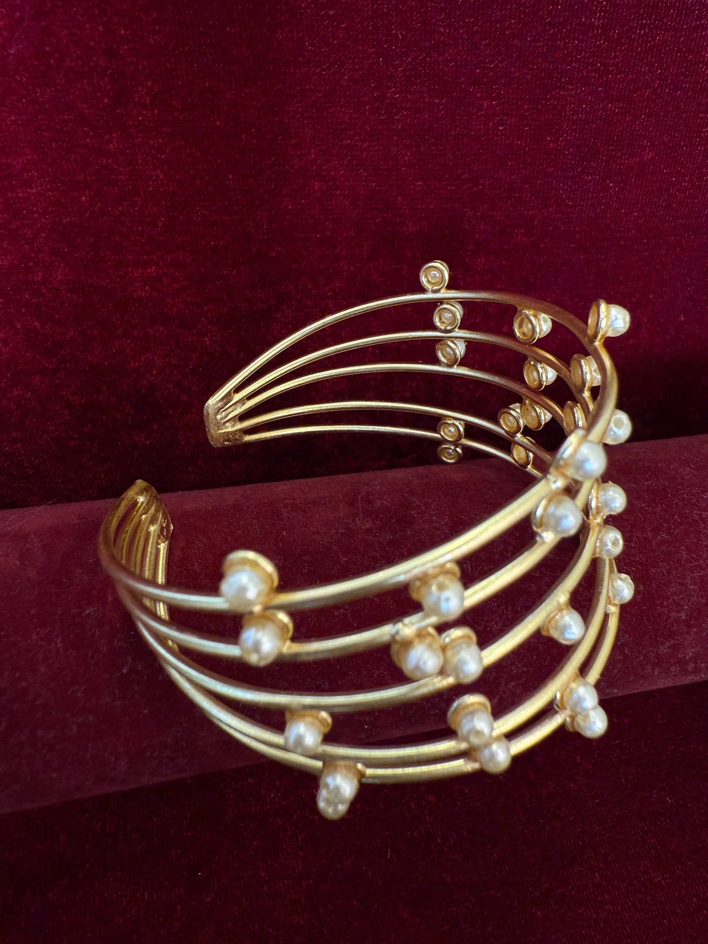 Elegant Preal Kada KH