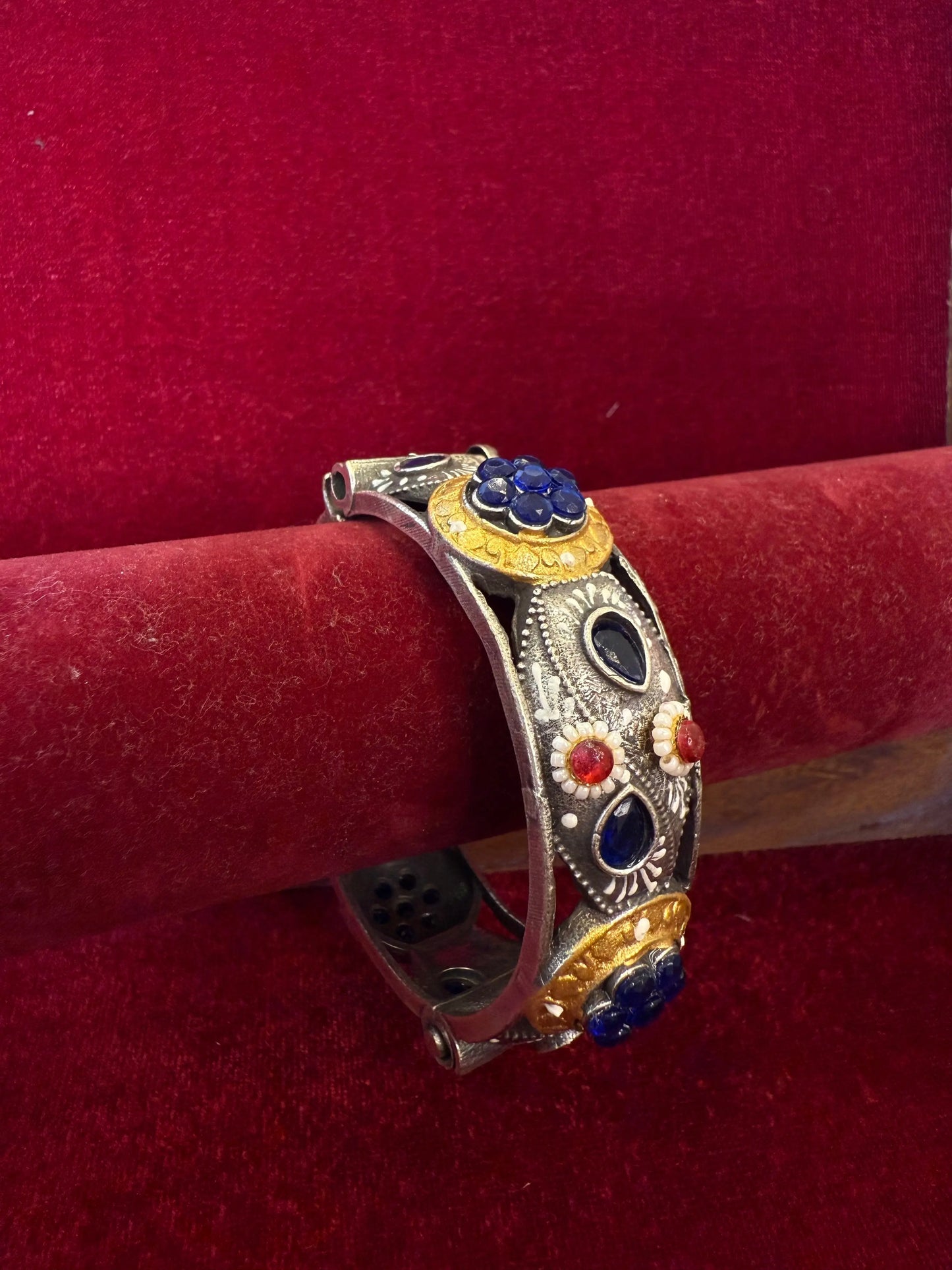 Oxodized Openable kada blue KH