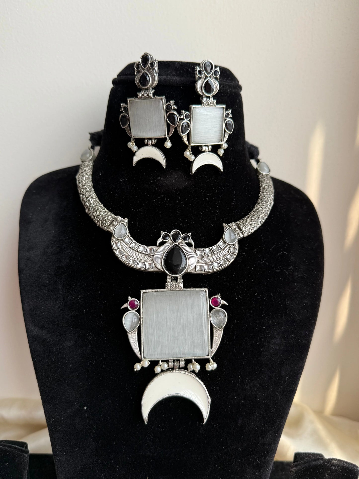 Surbhi oxidized necklace set White color KH