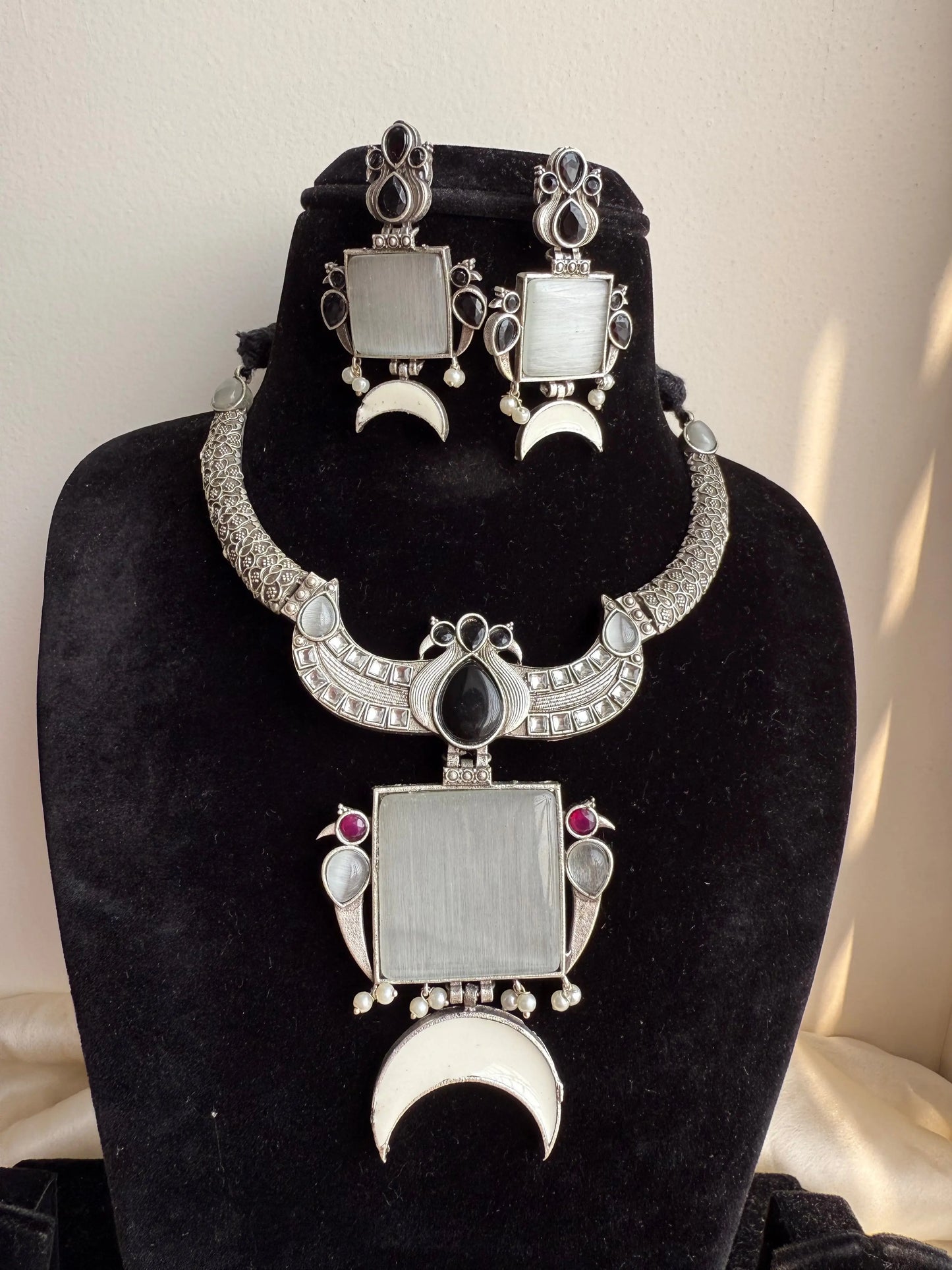 Surbhi oxidized necklace set White color KH