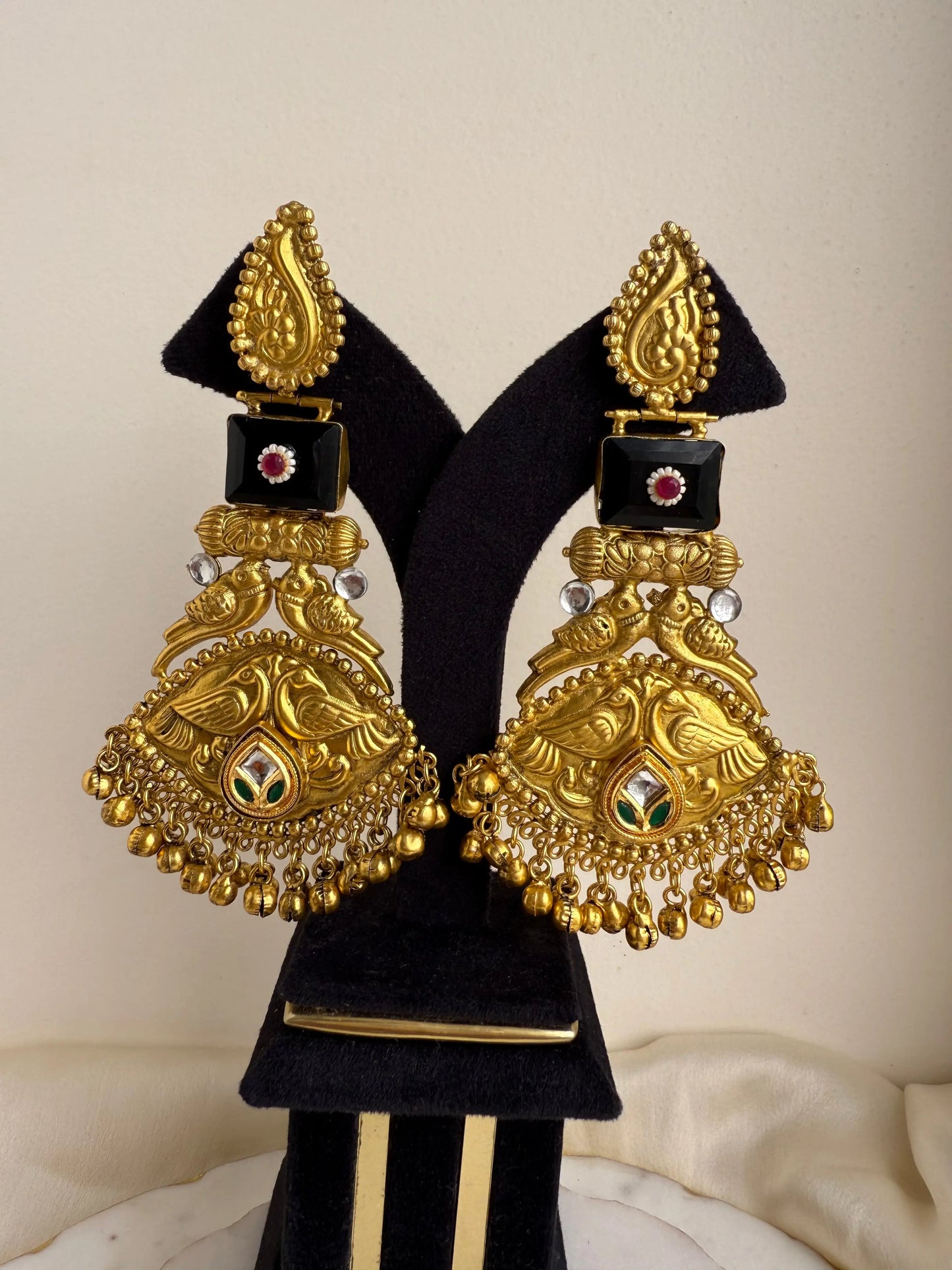 Sakshi Gold tone chandbali earrings in Black and Green colour KH