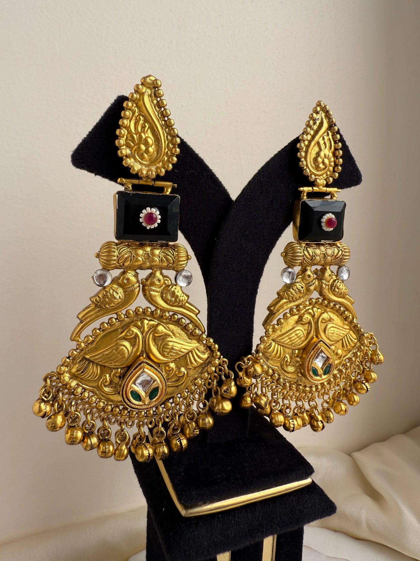 Sakshi Gold tone chandbali earrings in Black and Green colour KH