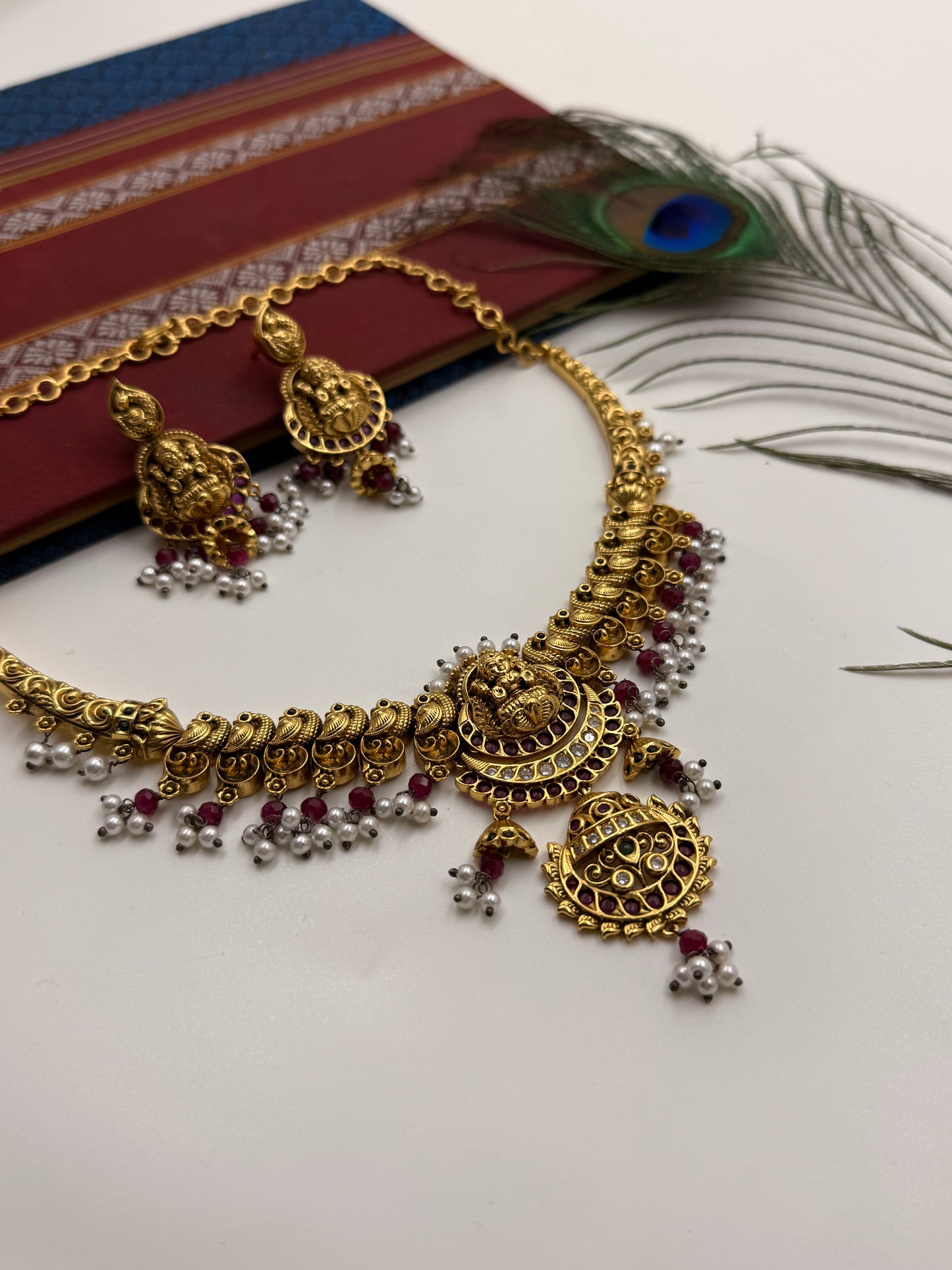 TEMPLE NECKLACE SET - NKT33