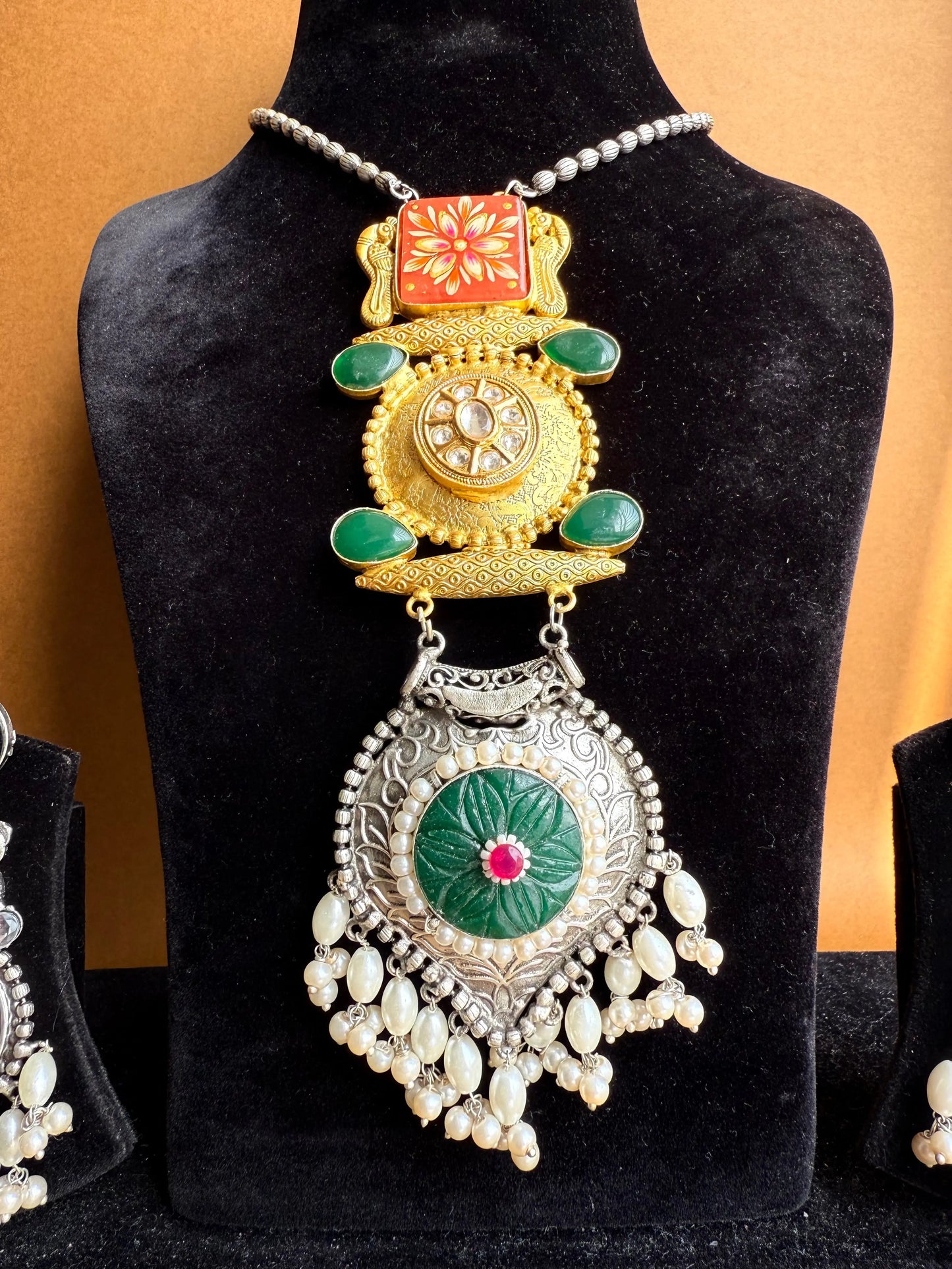 Ira Dual tone necklace set KH