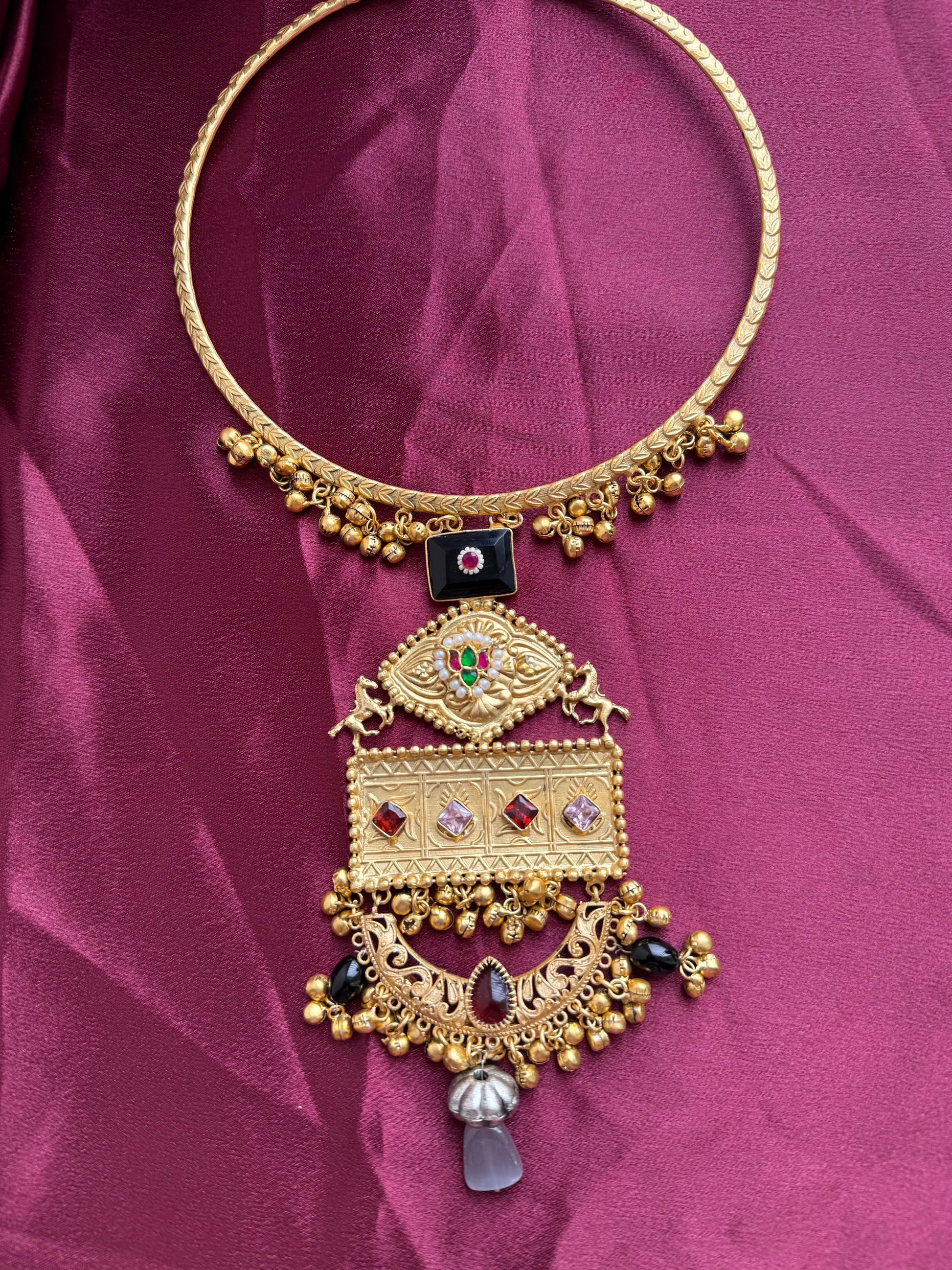 Amrapali Hasli necklace KH