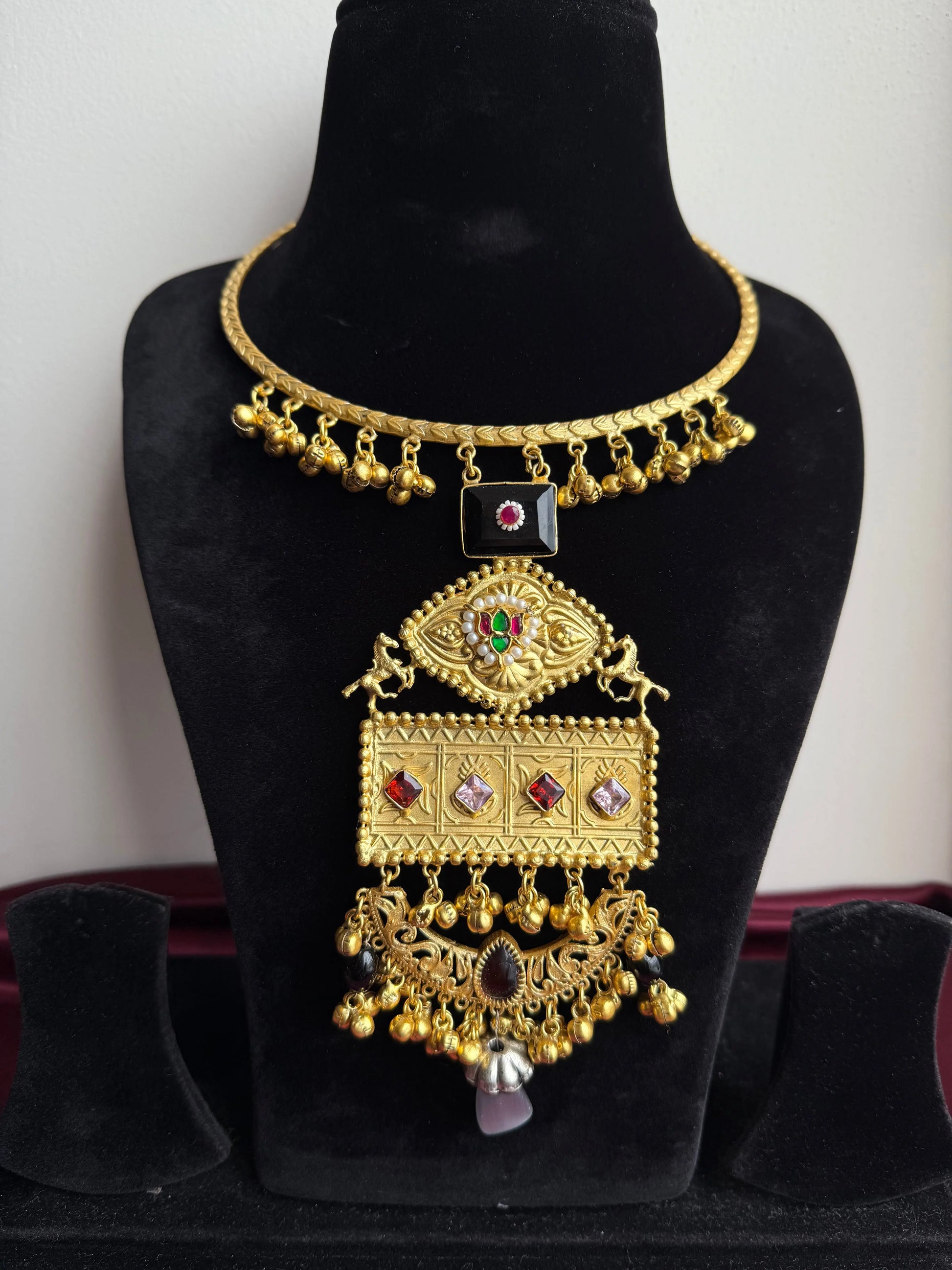 Amrapali Hasli necklace KH