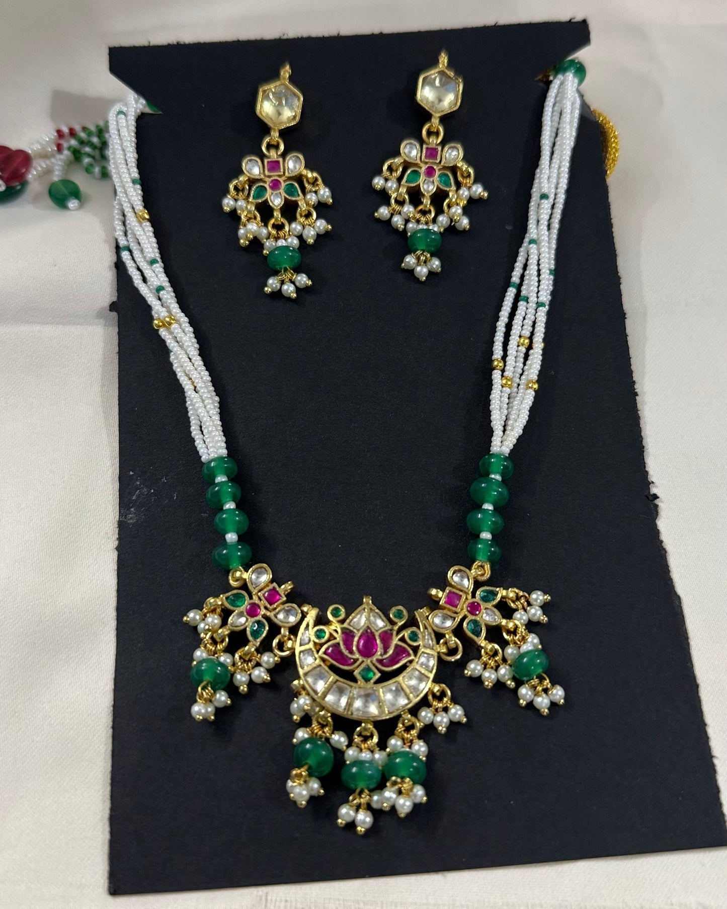 Pachi Kundan necklace set