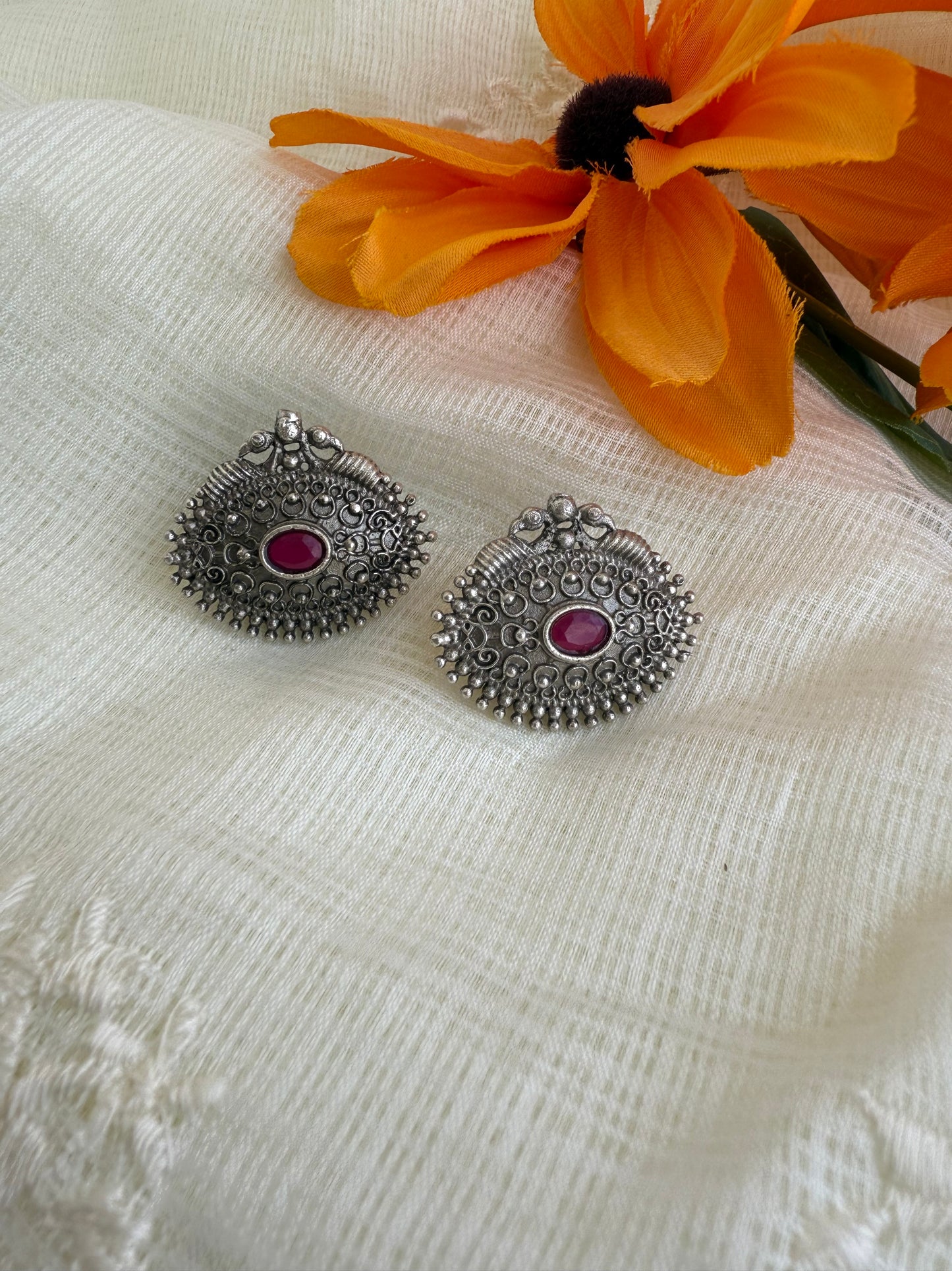 Neha Pink studs