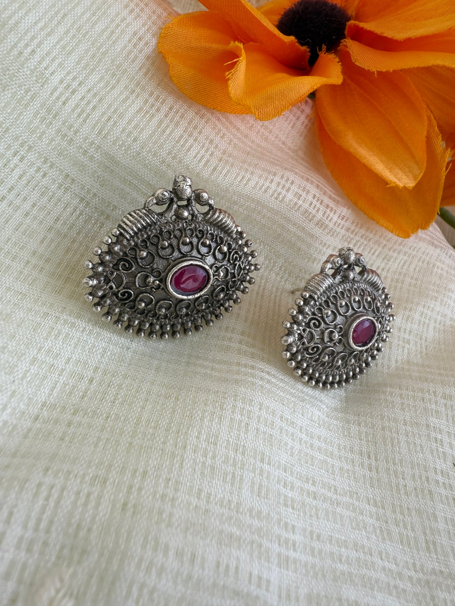 Neha Pink studs