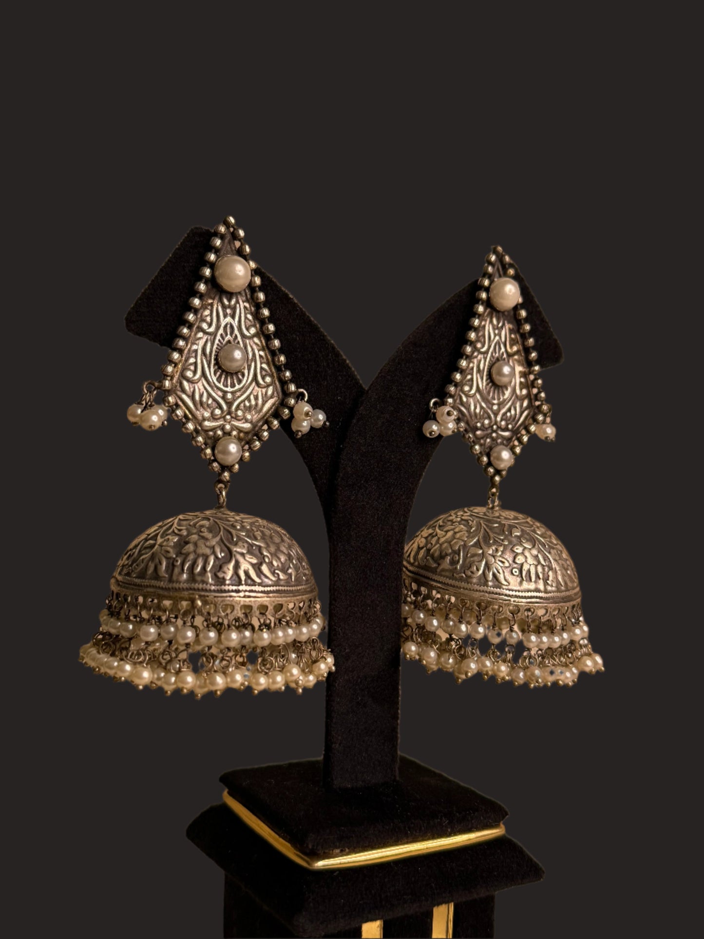 Leela Oxidized Pearl Jhumka