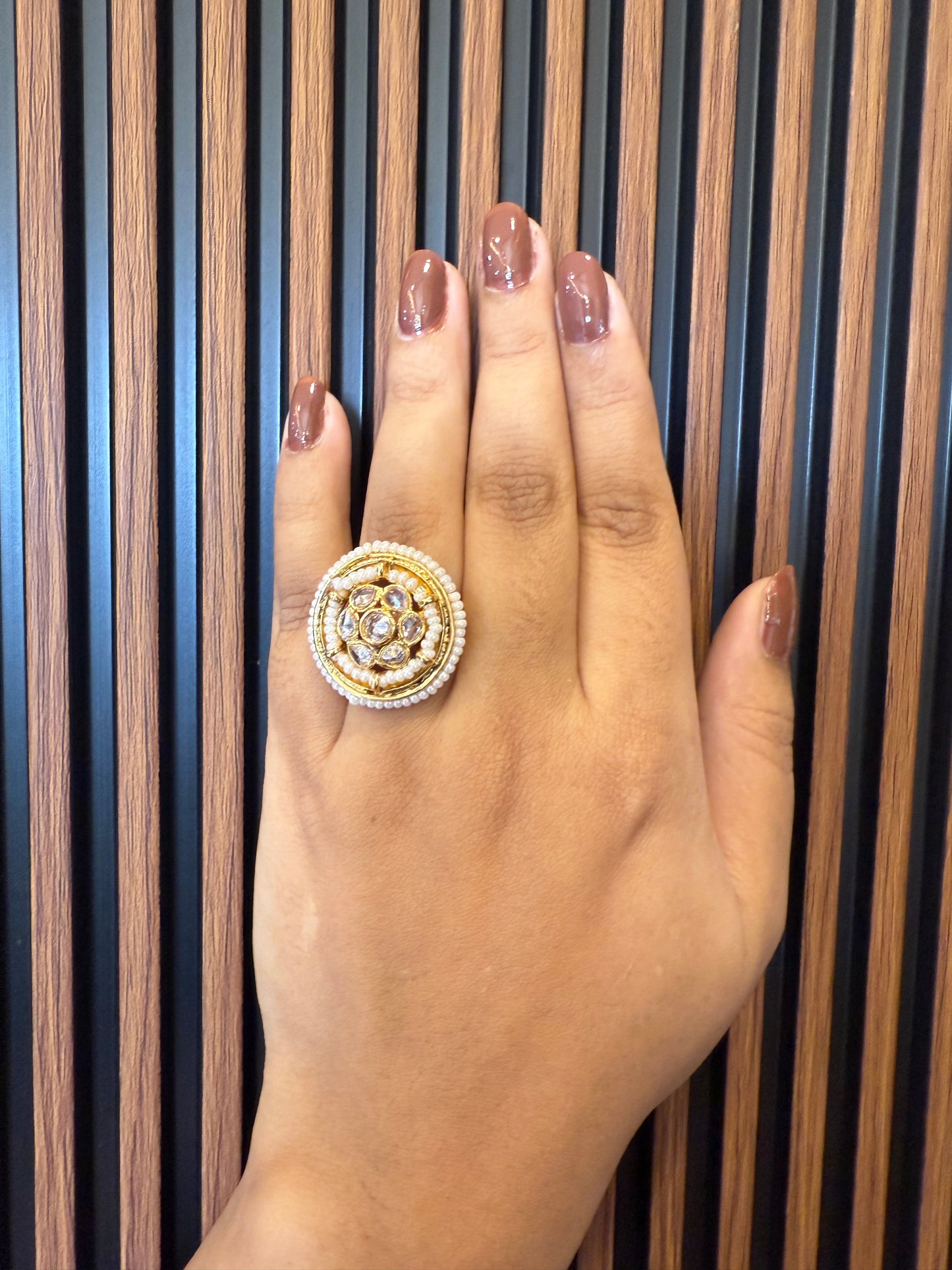 Pearl and diamonds Finger ring