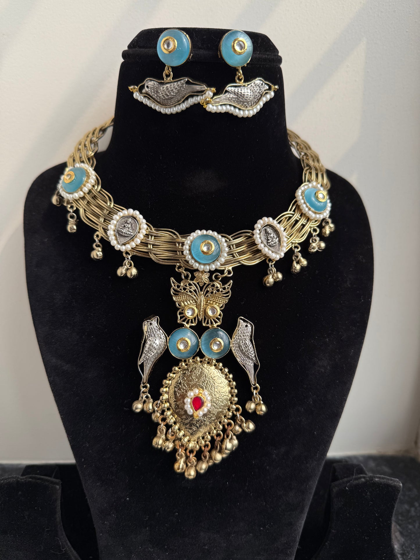 Padmini Hasli necklace set