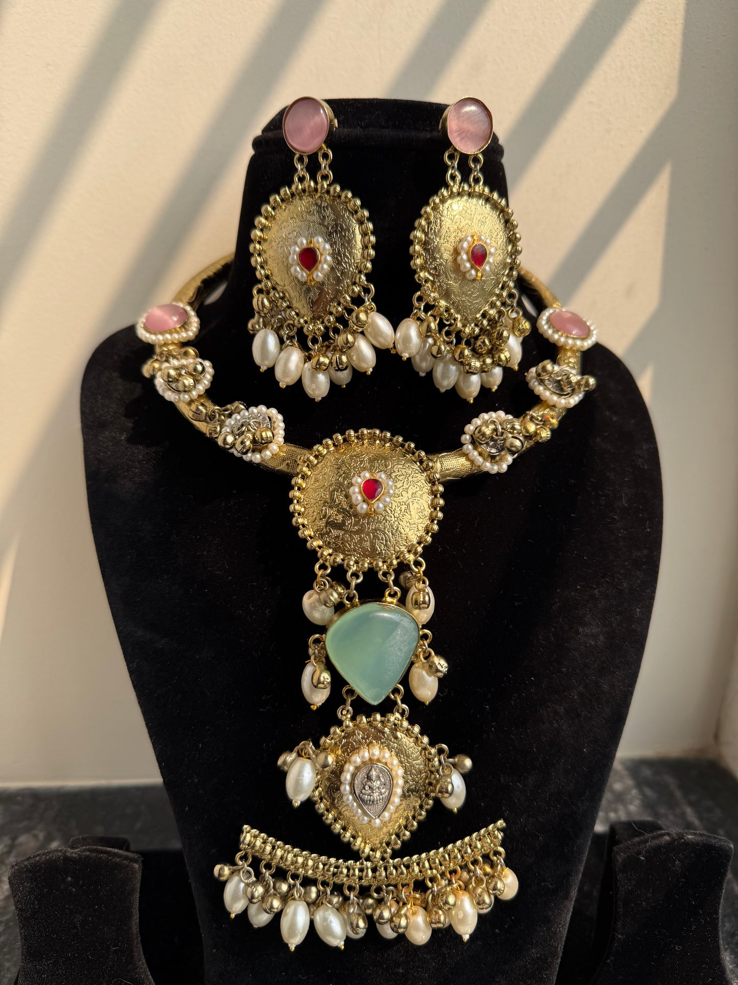 Janki Hasli Necklace set