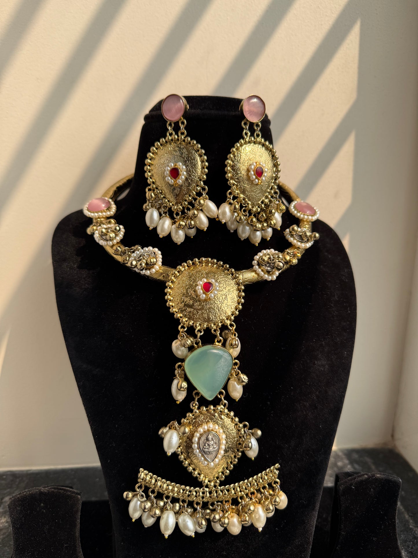 Janki Hasli Necklace set