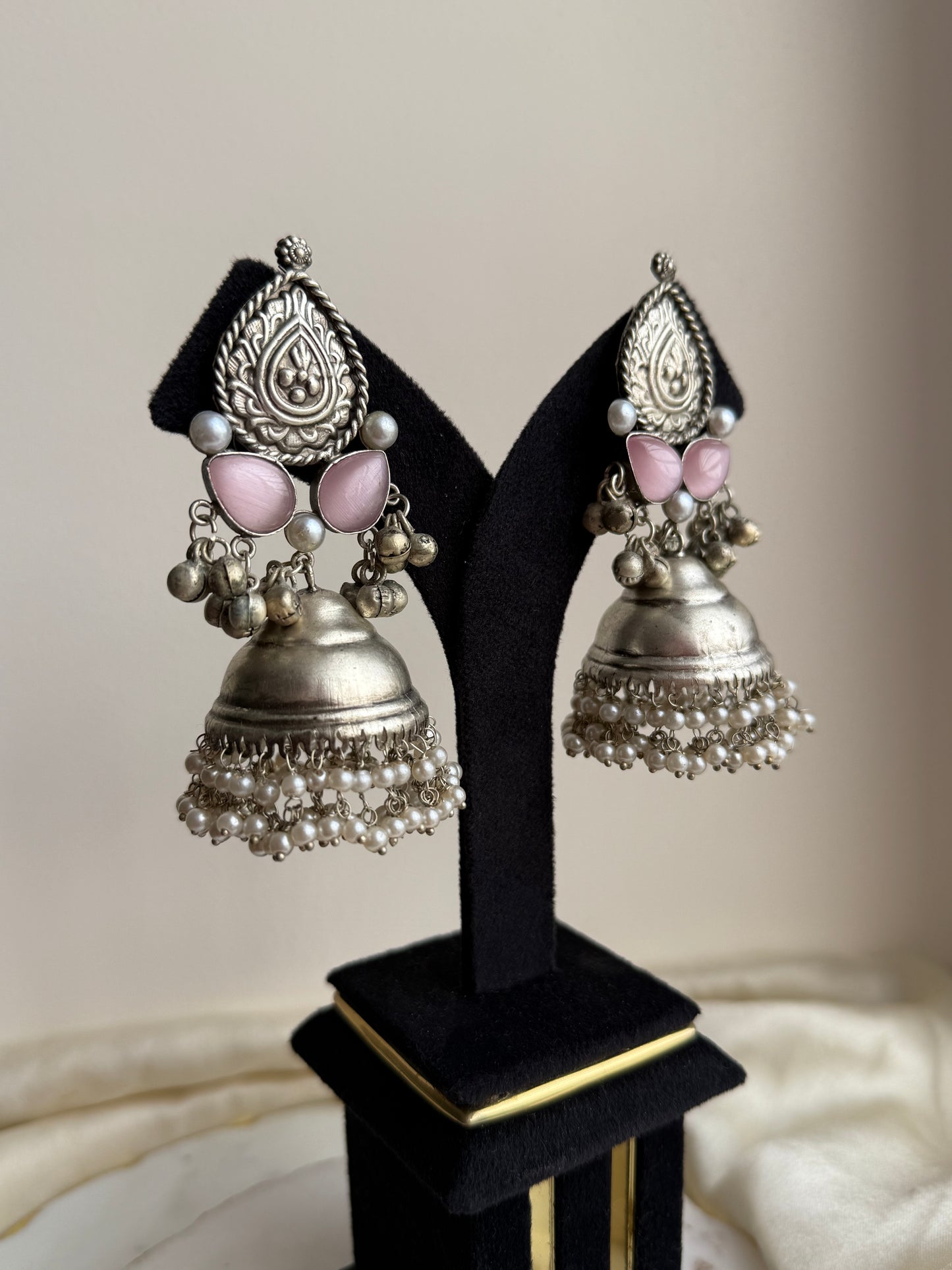 Pink oxidized jhumka earring