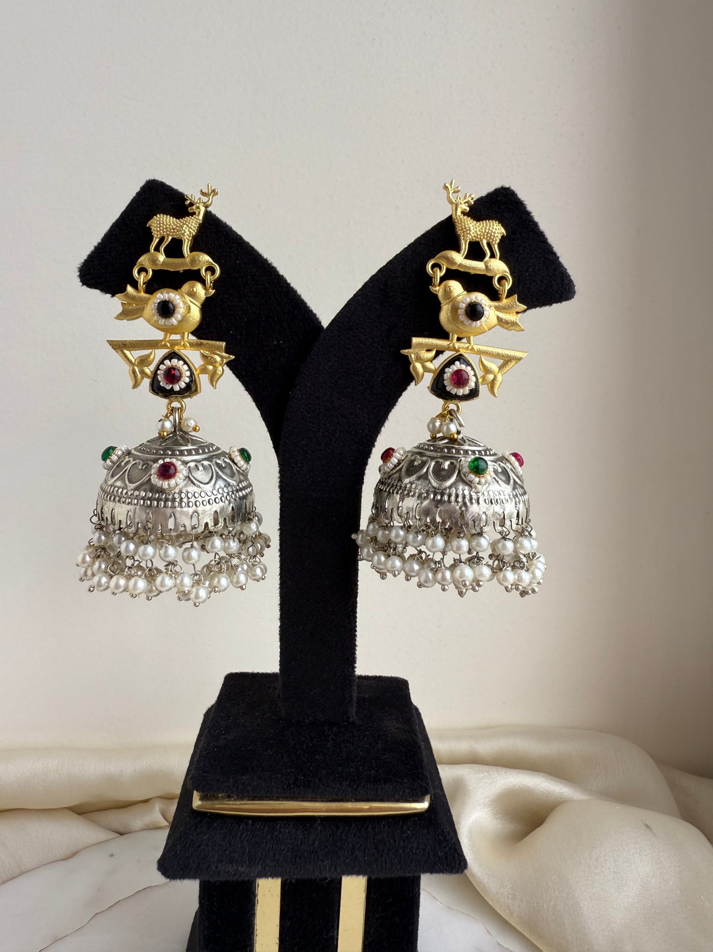 Dual tone jhumka