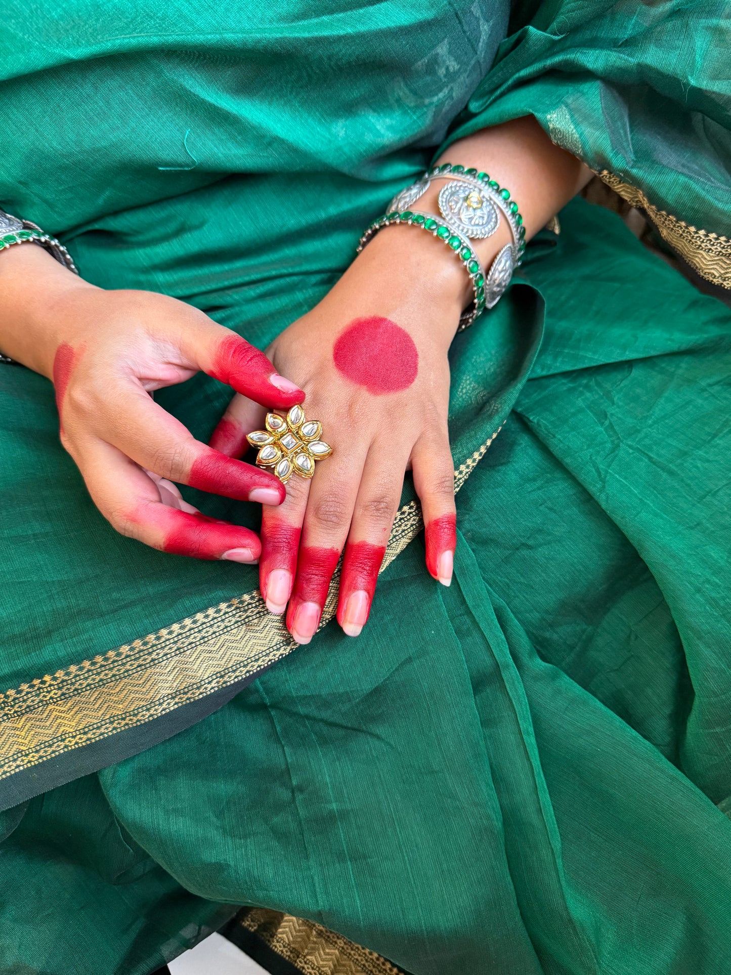 Anya kundan finger ring