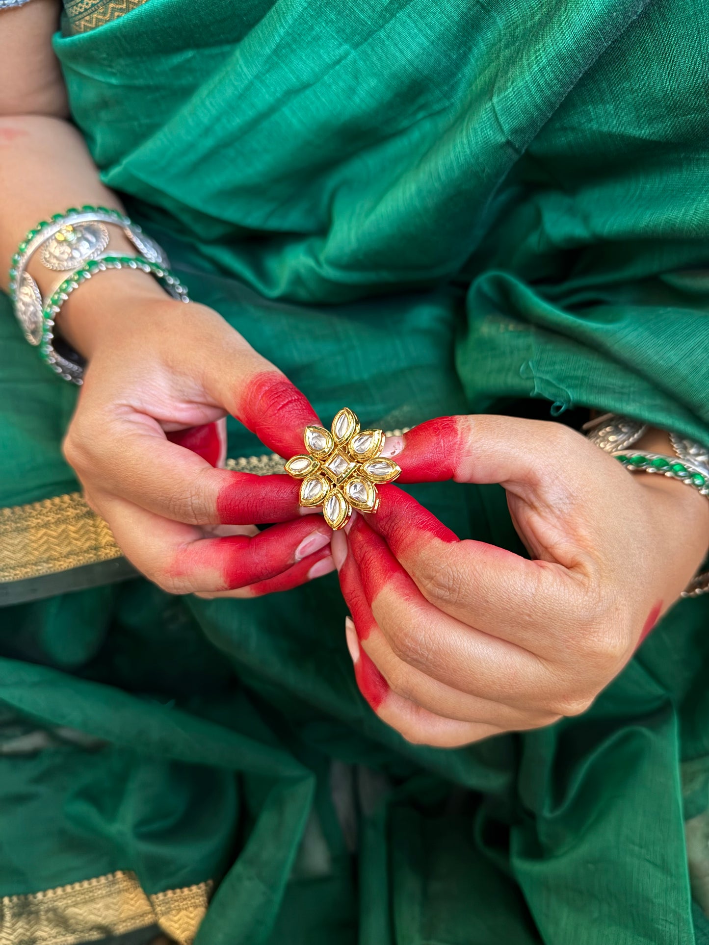 Anya kundan finger ring