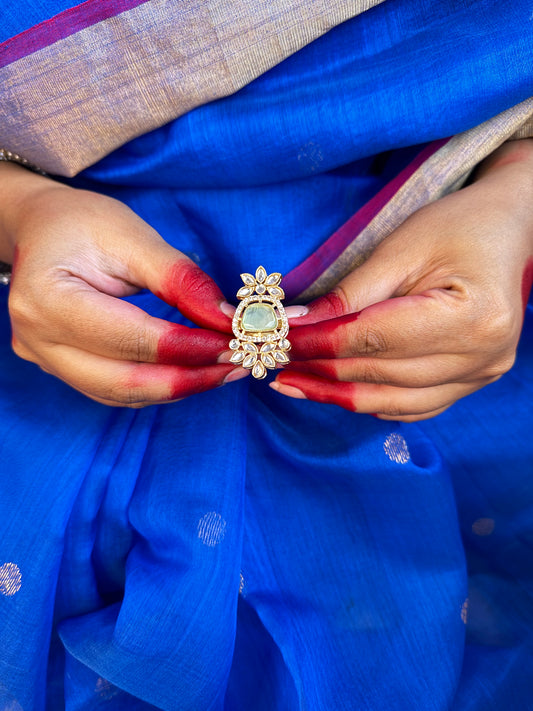 Zeenat Finger ring