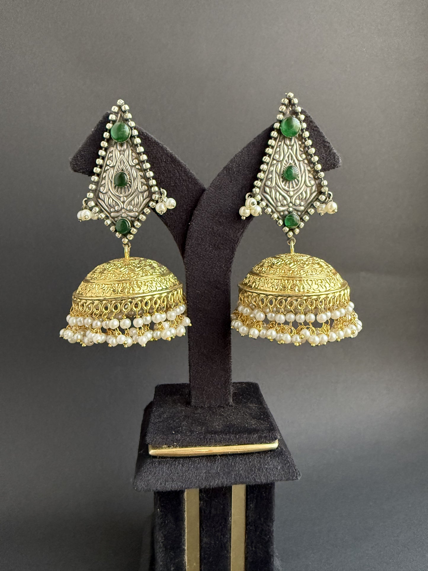 Sakhee Dual tone jhumkas